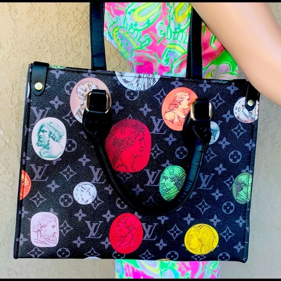 PLEASE INQUIRE display luxury purse Shoulder Bag💕 - Picture 1 of 2